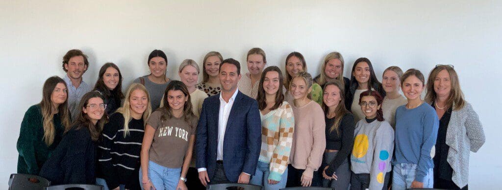 Group photo with the students who attended the Crisis Fireside Chat. Speaker Evan Nierman in the center. Prof. Lance far right.